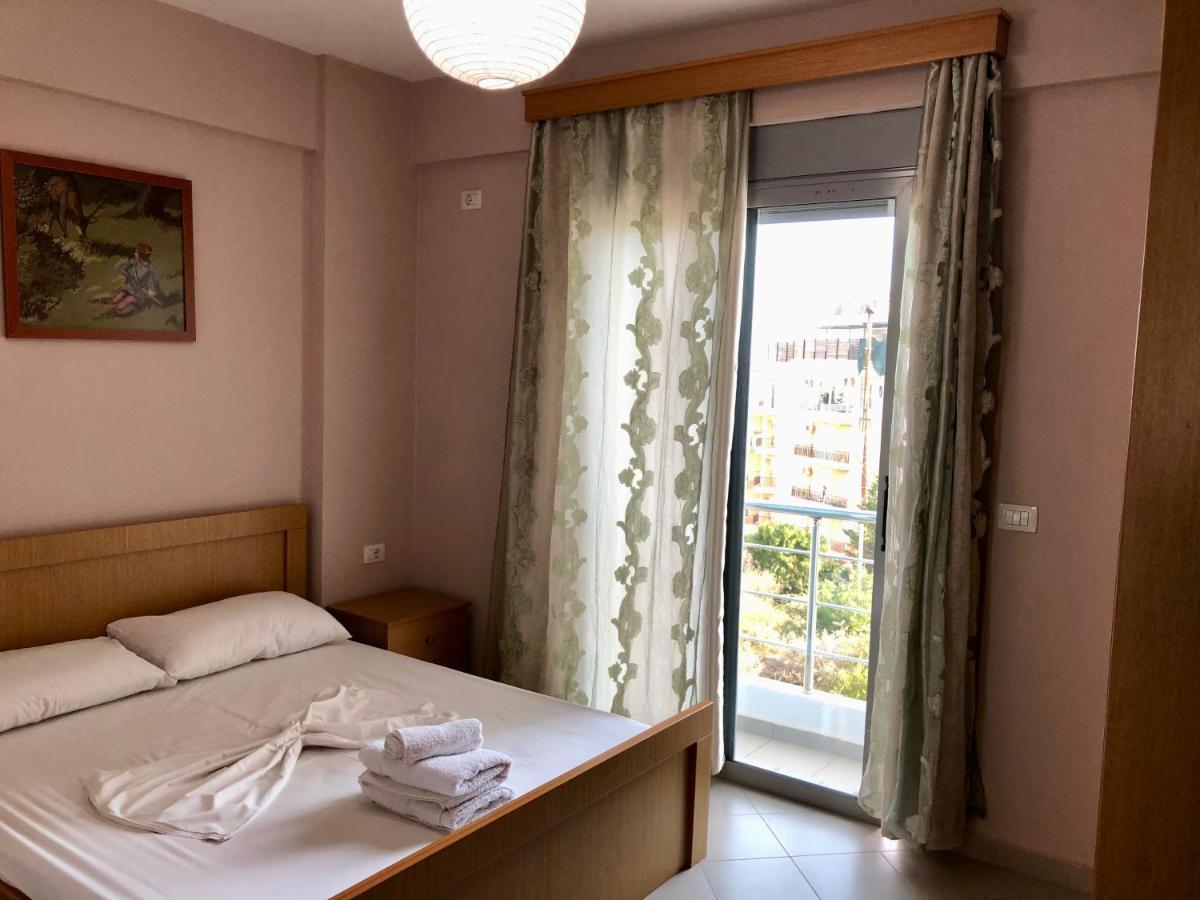 Lorenso Guest House Саранде Екстериор снимка