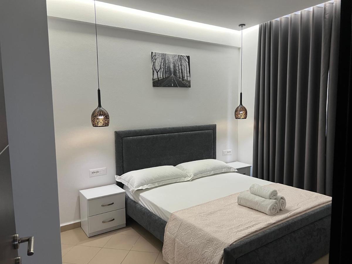 Lorenso Guest House Саранде Екстериор снимка