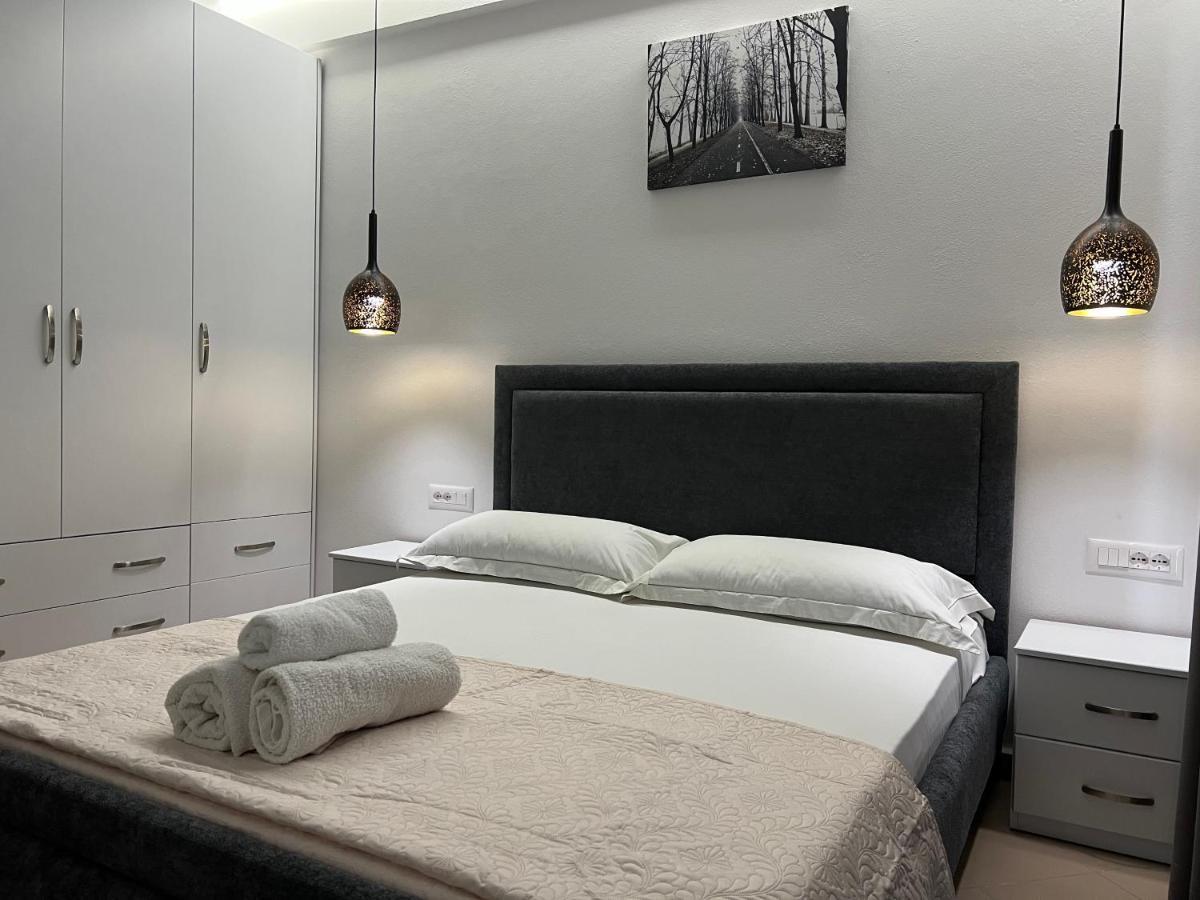Lorenso Guest House Саранде Екстериор снимка